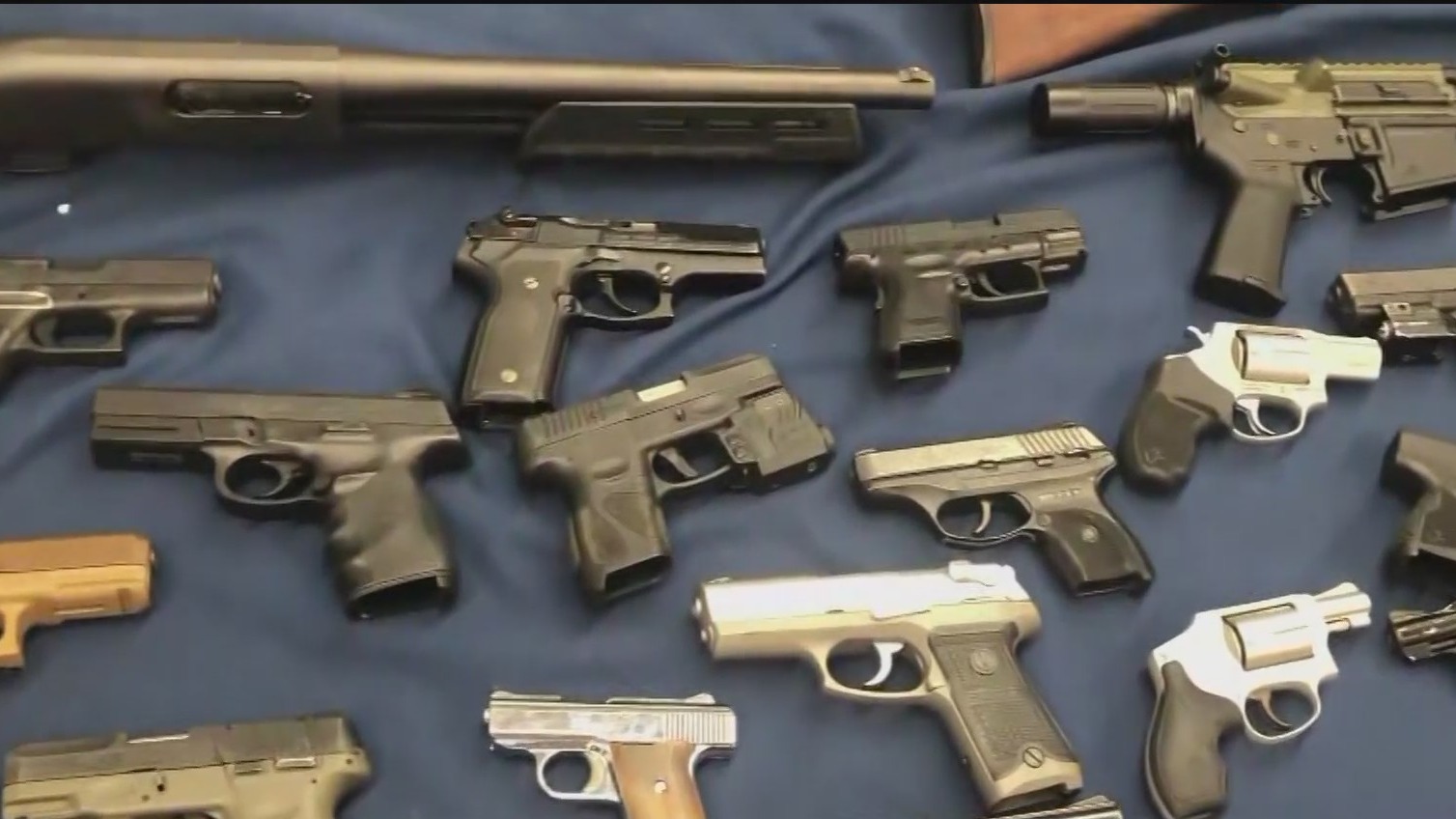 Adams touts 4,000 guns seized, crime hits all-time low – PIX11
