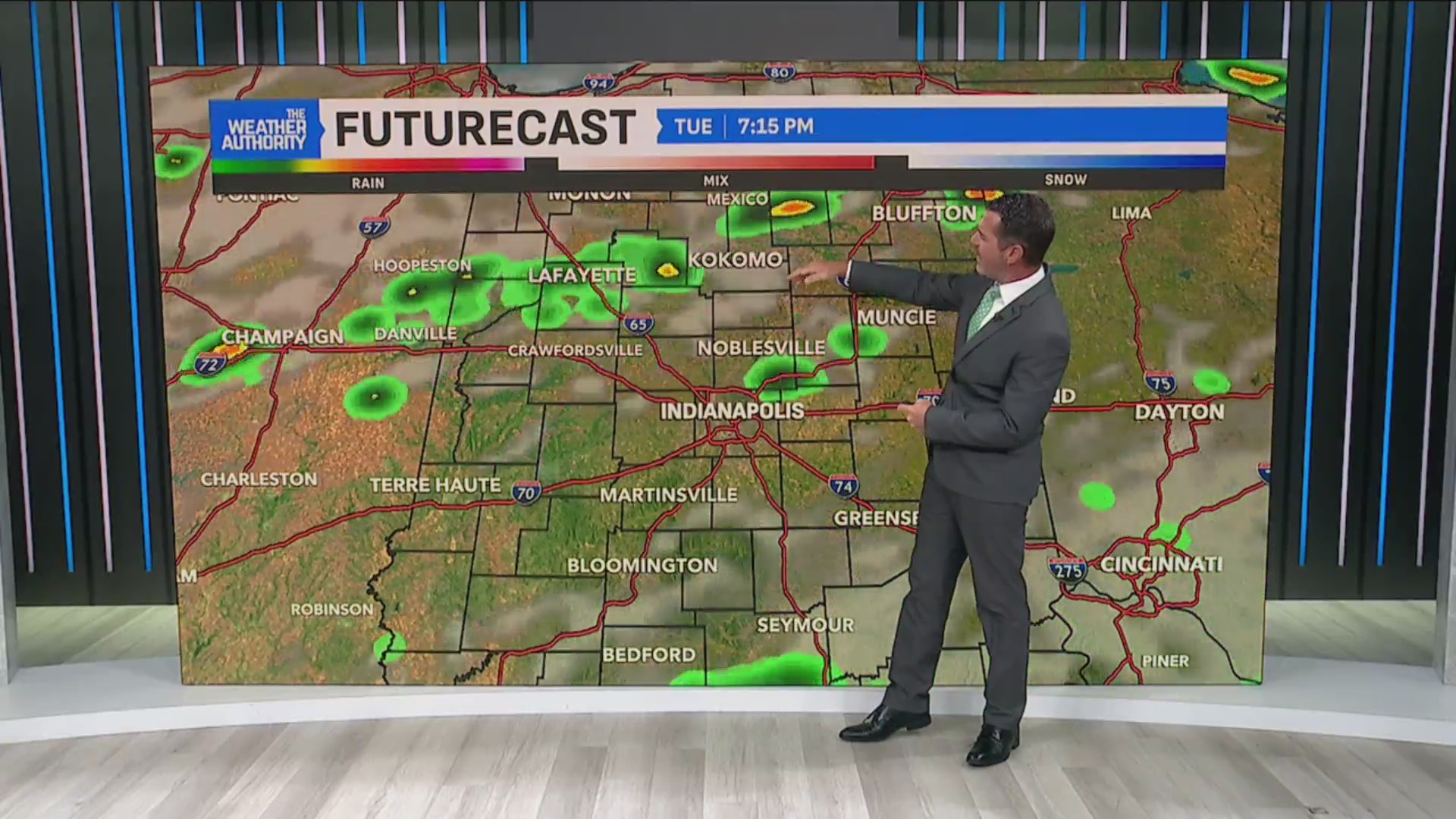 Heat holds with storm chances inching up – Fox 59