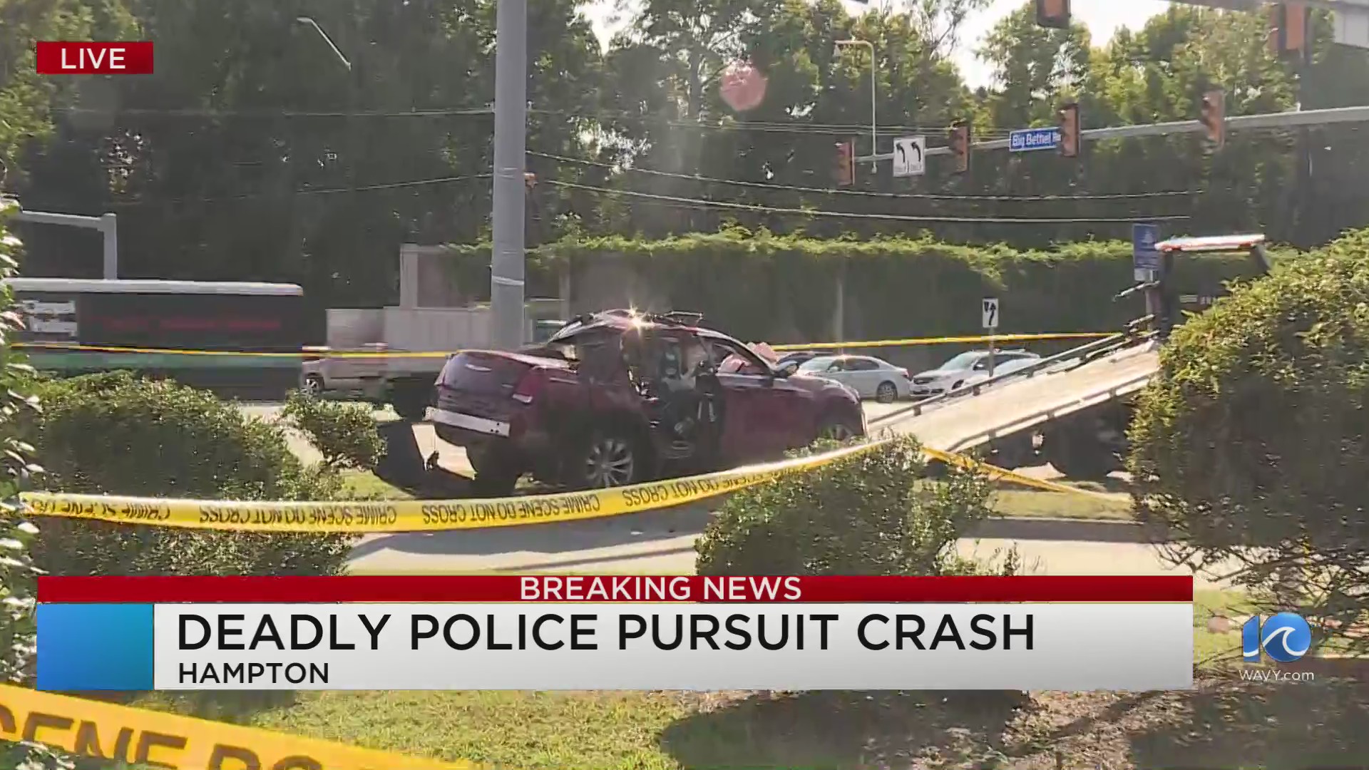 Woman dies after crashing into pole during Hampton police chase – WAVY.com
