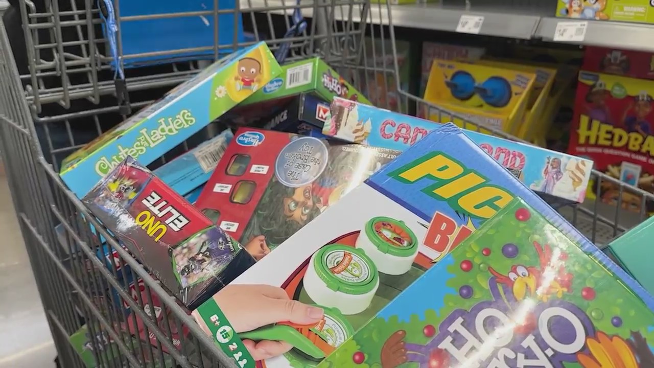 Toys for Tots shopping spree held at Glenville Walmart – NEWS10 ABC