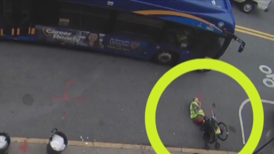MTA bus driver pulls away after man in wheelchair falls at stop – PIX11
