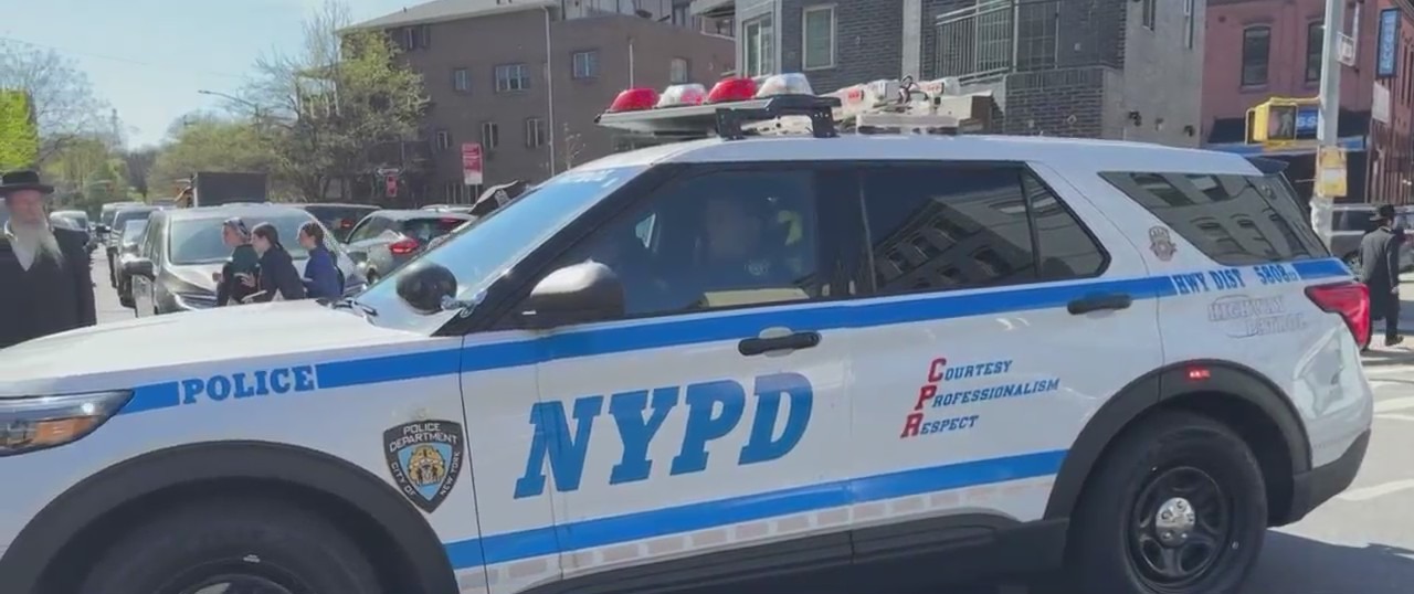 Child fatally struck by vehicle in Williamsburg: NYPD – PIX11
