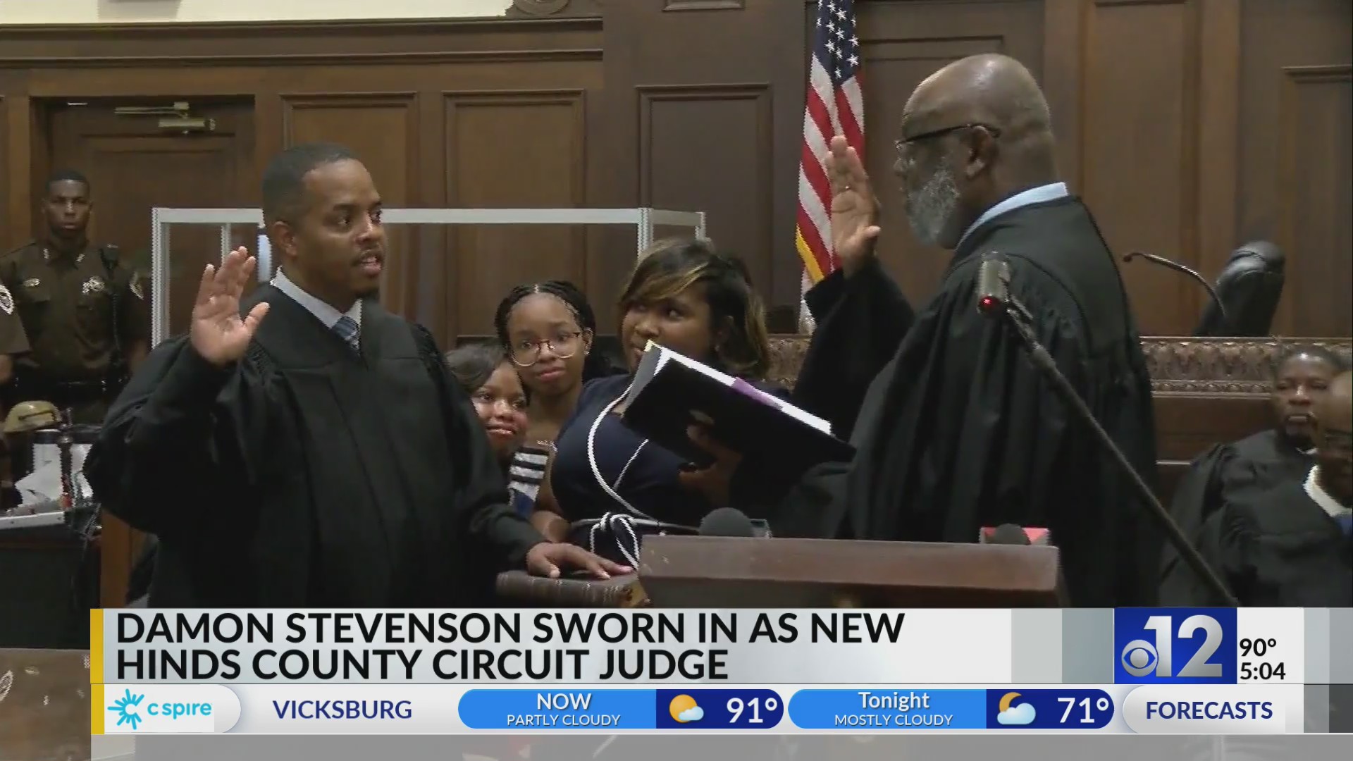 Damon Stevenson sworn in as new Circuit Judge in Hinds County – WJTV