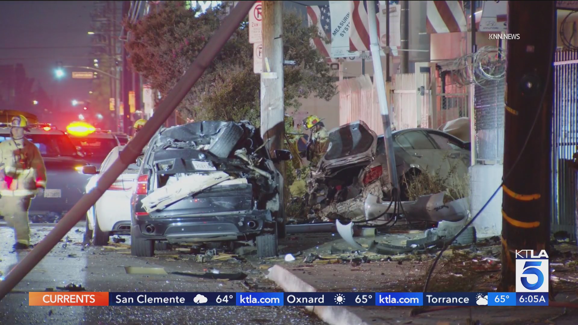 Violent crash leaves 1 dead, passengers trapped in North Hollywood – KTLA